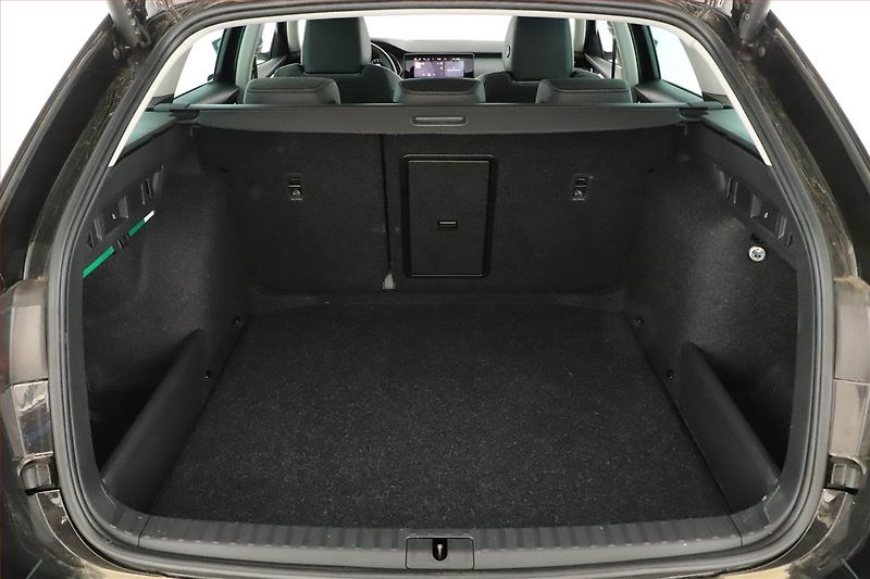 Škoda Octavia (2024) Top Selection 2.0 TDI - fotka 11 z 17