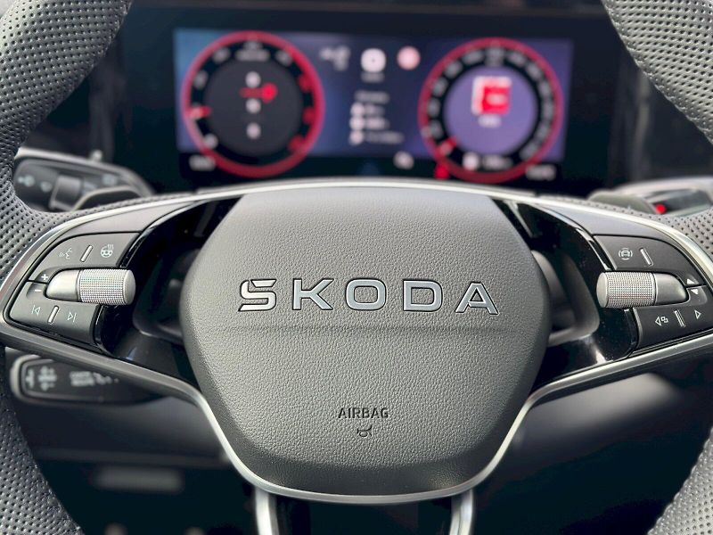 Škoda Kodiaq (2026) Sportline 4X4 2,0 TDI 142 kW D - fotka 10 z 34