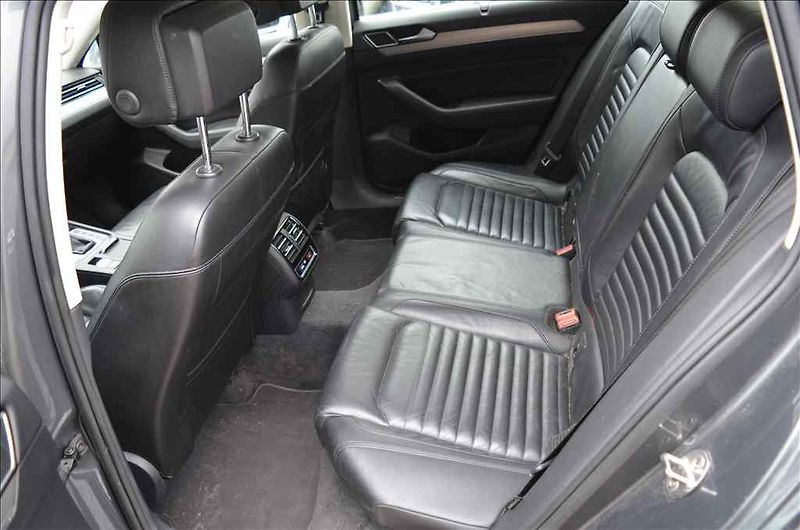 Volkswagen Passat CC (2017) 2,0 BITDI DSG 4-MOTION - fotka 20 z 23
