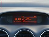 Peugeot 308 (2010) 1.6i, 1.maj,ČR, AC, tempo - náhled 14