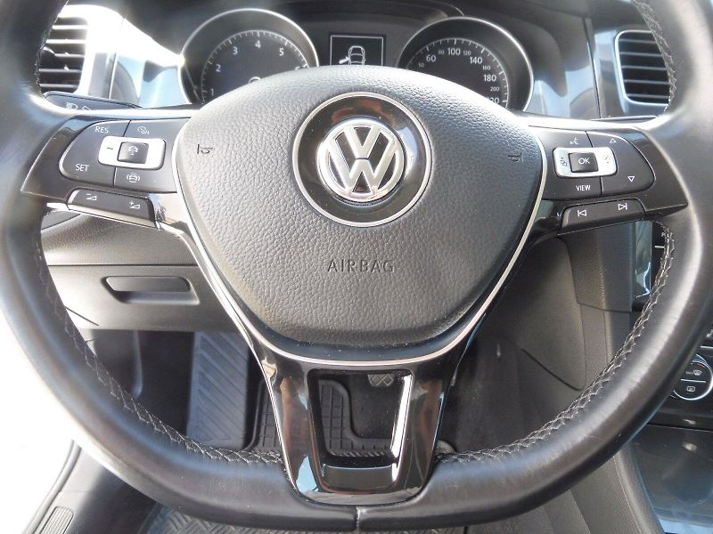Volkswagen Golf (2019) Maraton Edition 1,5 TSI 96kW - fotka 10 z 25