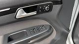 Volkswagen Touran (2014) 2.0TDi 130kW *Tažné*Navi*DSG* - náhled 10