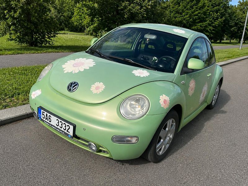Volkswagen New Beetle (1999) - fotka 3 z 10
