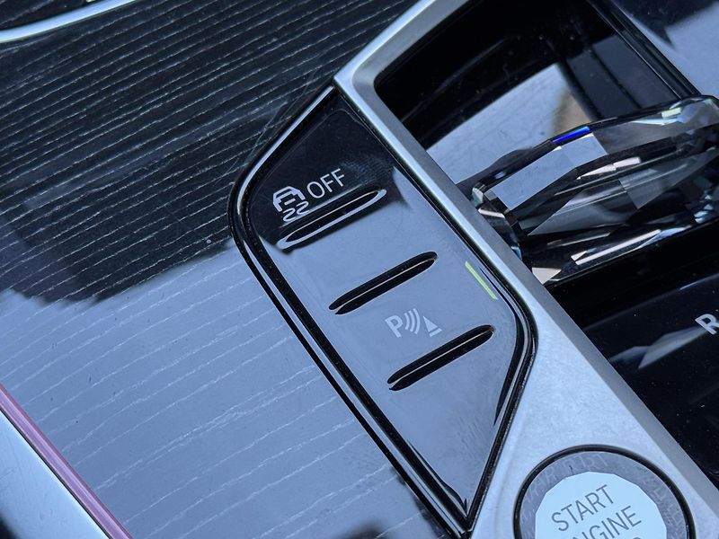 BMW X7 (2022) 40d 250kw M-Packet - fotka 42 z 60