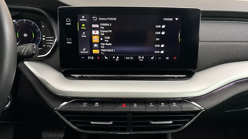 Škoda Octavia 2.0 TDI DSG Style Combi - fotka 11 z 26