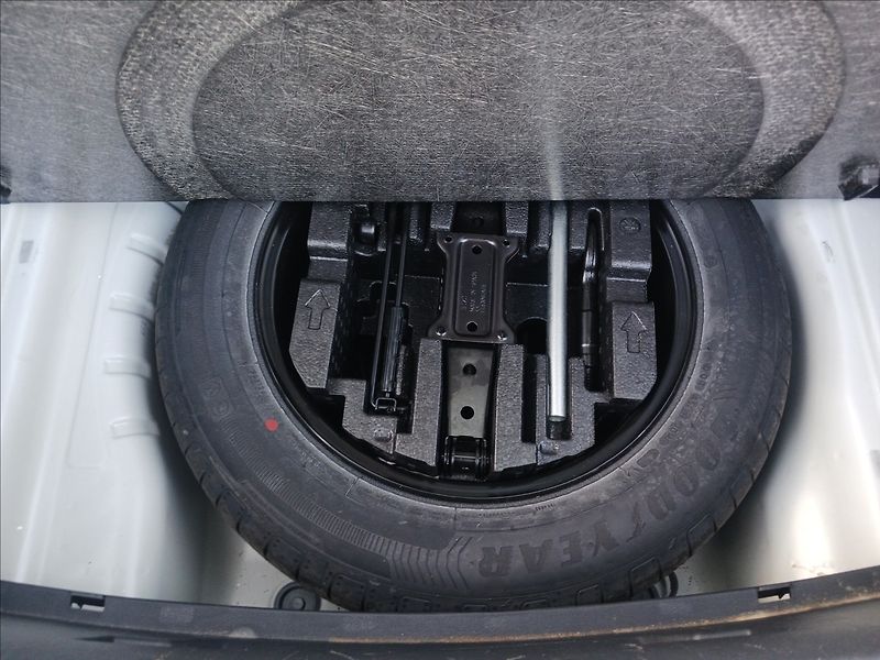 Škoda Octavia 2,0 TDI IV, pravid. servis, ČR - fotka 14 z 15