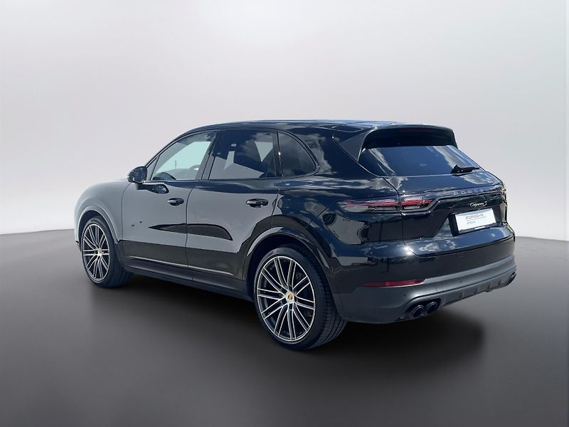 Porsche Cayenne (2023) S - fotka 3 z 28