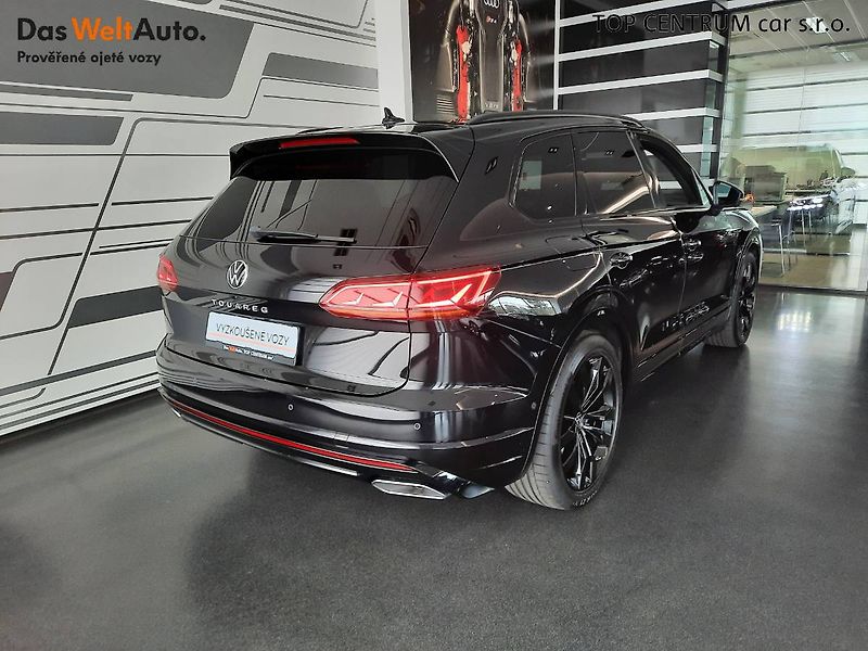 Volkswagen Touareg (2022) R-Line 3.0 TDI (210kW/286k) Ti - fotka 2 z 30