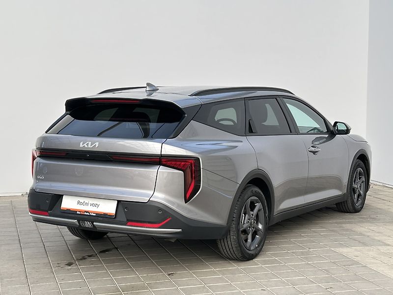 Kia K4 1.6 T-GDi EXCLUSIVE 110 KW (20 - fotka 2 z 32
