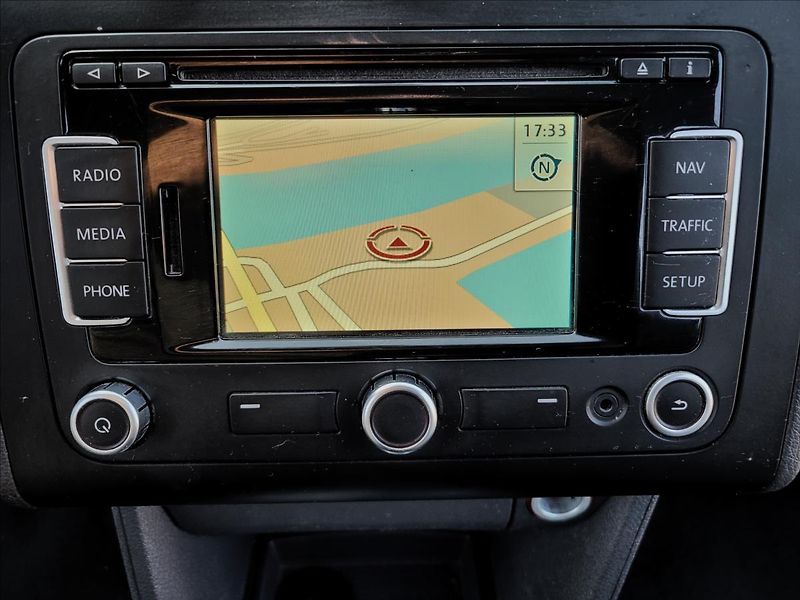 Volkswagen Touran 2,0 Rezervace!,dsg,Highline,ků - fotka 25 z 44