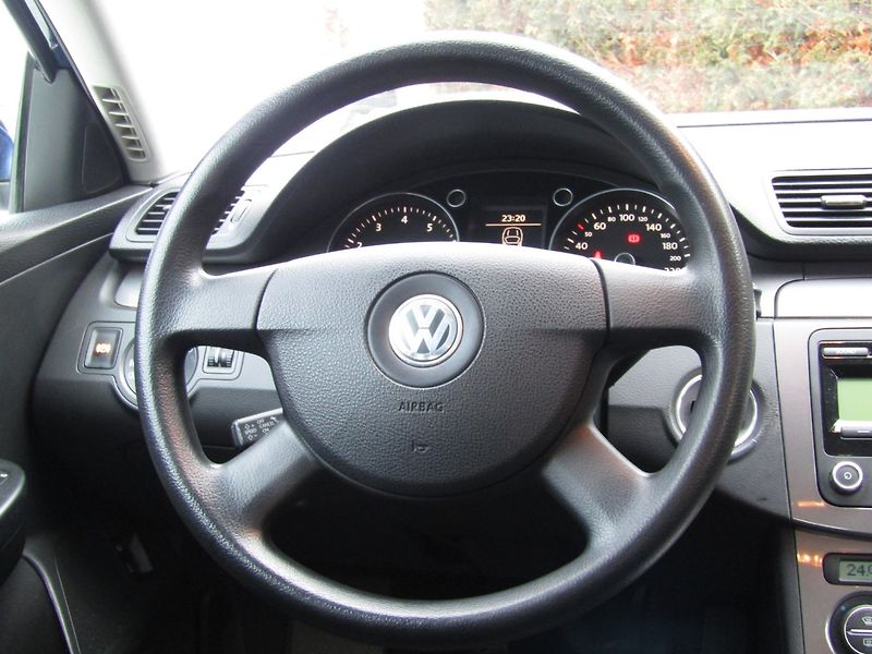 Volkswagen Passat (2008) 1.4 TSI 90kW - fotka 16 z 42