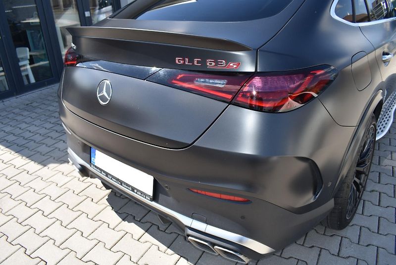 Mercedes-Benz GLC AMG 63Se Performence Kupé - fotka 6 z 32