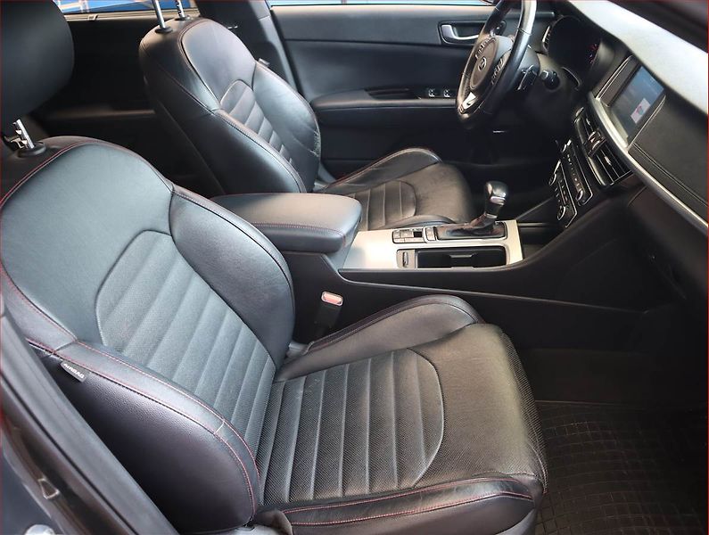 Kia Optima (2017) 1.7 CRDI, Automat, Serv.kniha - fotka 9 z 22