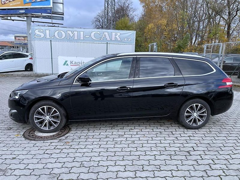 Peugeot 308 2.0 HDI 110 kW navi. serviska - fotka 3 z 26