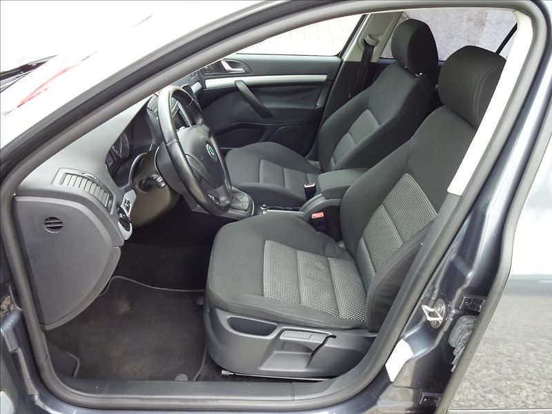 Škoda Octavia 1.8 TSI SPORT   GO MOTORU - fotka 16 z 57