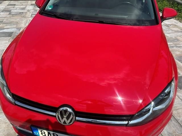 Volkswagen Golf 1,6TDi DSG Variant LED MATRIX - fotka 7 z 51
