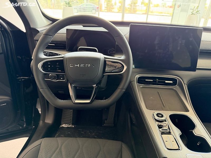 Chery Tiggo 8 PHEV (2026) UNIQUE PANORAMA 7MÍST - fotka 16 z 24