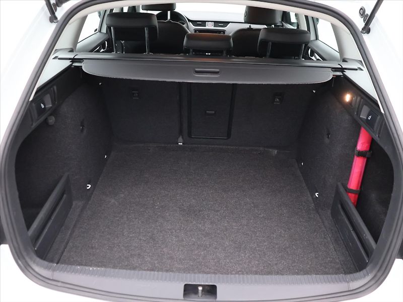 Škoda Octavia 1.6 TDI Style+ CZ LED Navi - fotka 10 z 32