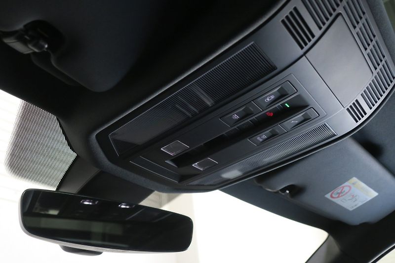 Volkswagen Touareg (2026) NEW Final Edition R Line 210kW - fotka 25 z 50