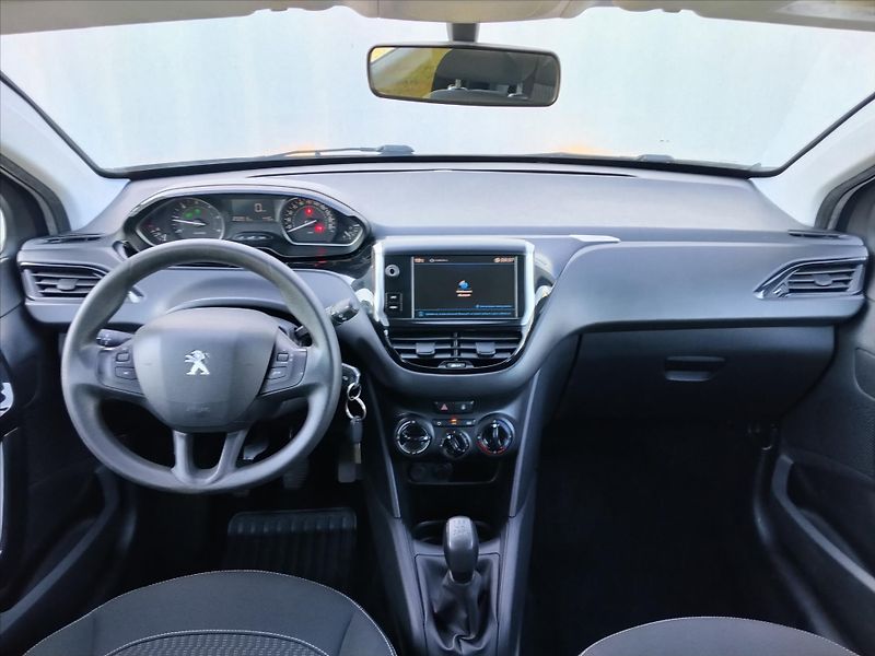 Peugeot 208 1,6   1.6 HDI  55kW Klimatizac - fotka 4 z 29