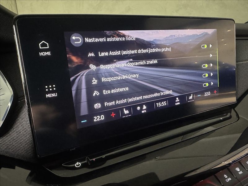 Škoda Octavia 2,0 TDi  Sportline Virtual LED - fotka 32 z 49