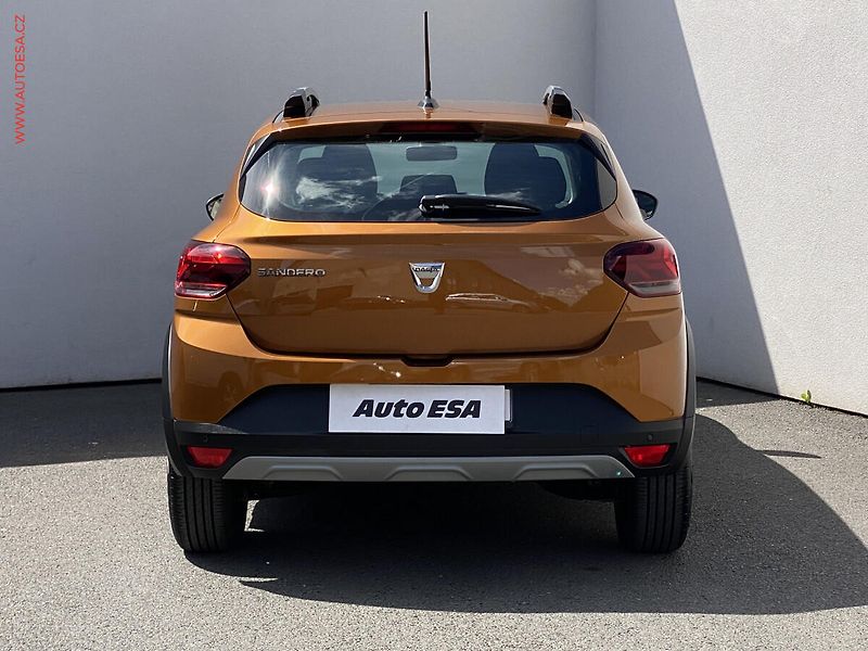 Dacia Sandero (2022) 1.0TCe, 1.maj,ČR, Stepway - fotka 5 z 15