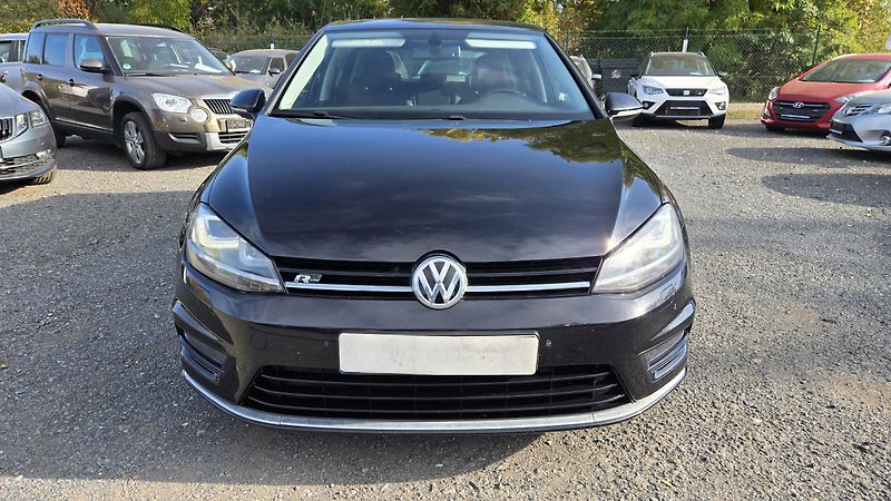 Volkswagen Golf 1.6TDI  DSG COMFORT 77KW - fotka 3 z 44
