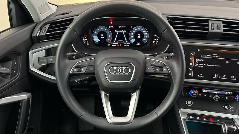 Audi Q3 1.5 35 TFSI S Tronic - fotka 9 z 29