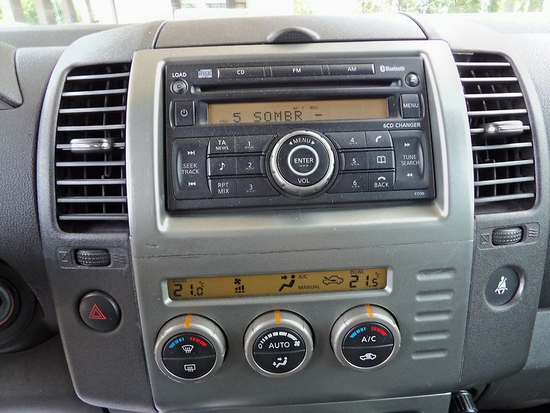 Nissan Pathfinder 2.5dCi 126kW Manuál Style - fotka 8 z 29