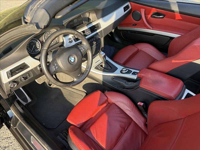BMW Řada 3 3,0 335i M-paket, nehavarováno - fotka 7 z 9