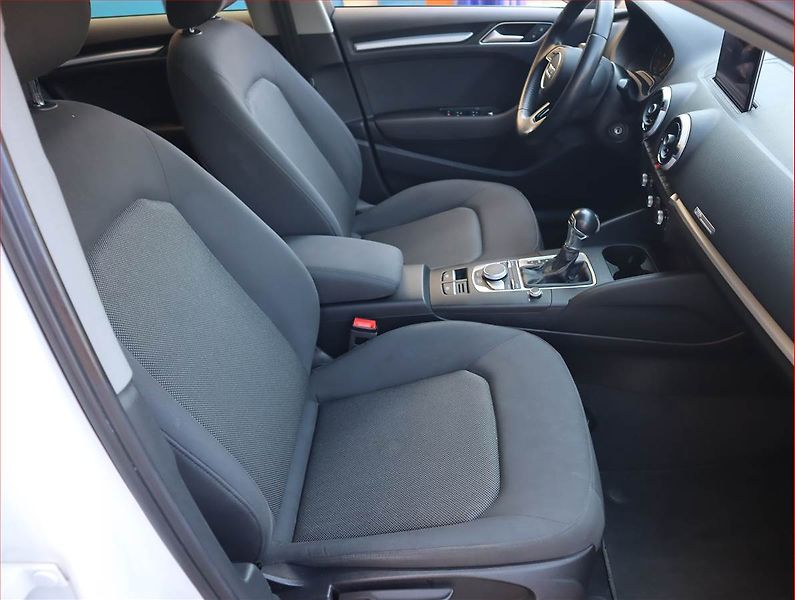Audi A3 (2017) 1.4 TFSI, Automat, Navi - fotka 9 z 21