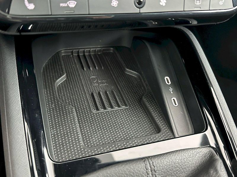 Škoda Kamiq (2025) DSG 1.0TSI 85kW Monte Carlo - fotka 22 z 33