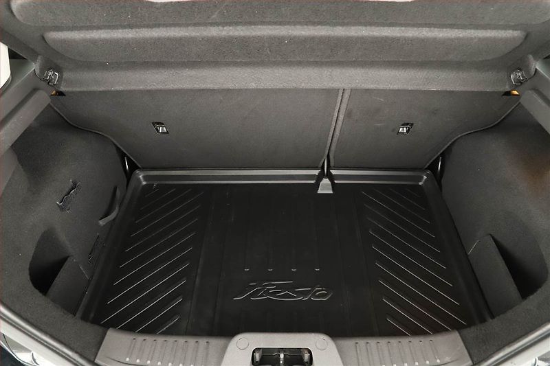Ford Fiesta (2015) 1.0 EcoBoost, ČR,1.maj - fotka 12 z 12