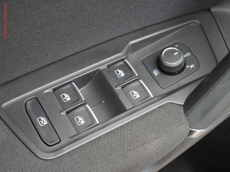 Volkswagen Tiguan Allspace (2019) 2.0 TDi, ČR, autoAC - fotka 15 z 18