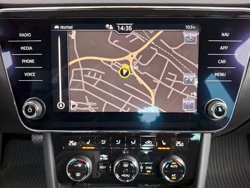 Škoda Superb (2021) Style Plus DSG 2,0TDi 110kW - fotka 27 z 35
