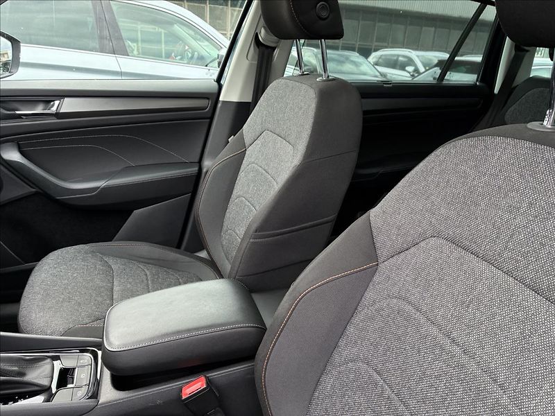 Škoda Kodiaq 2,0 TDI 4X4 147 KW TAŽNÉ PANO - fotka 10 z 36