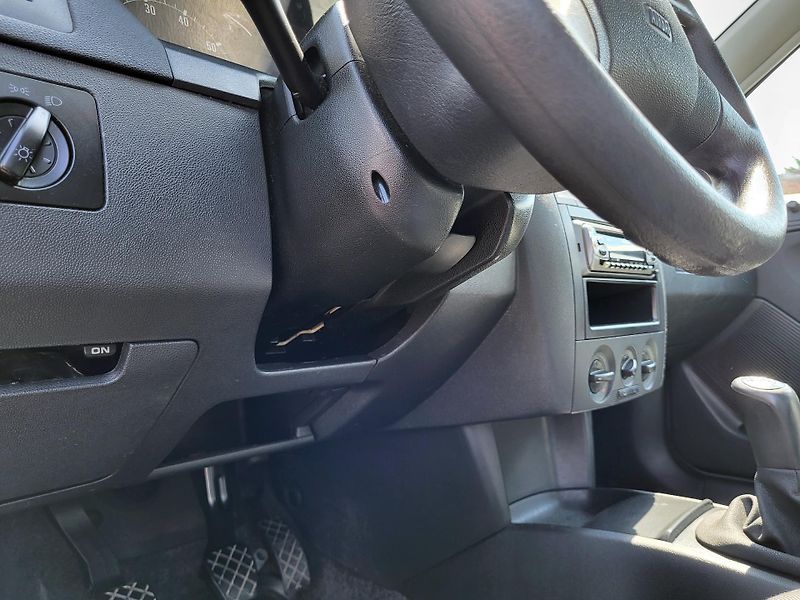 Škoda Fabia 1.2 i 12V HTP 47kW - fotka 21 z 37
