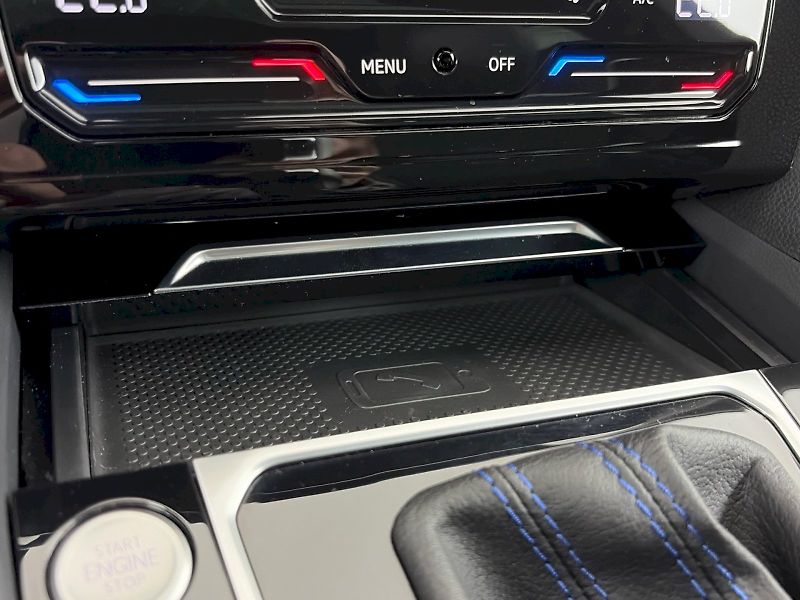Volkswagen Arteon (2024) R 2.0 TSI 235kW 4Motion DSG - fotka 24 z 38