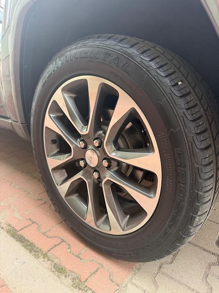Jeep Grand Cherokee 3.0 D - fotka 23 z 28