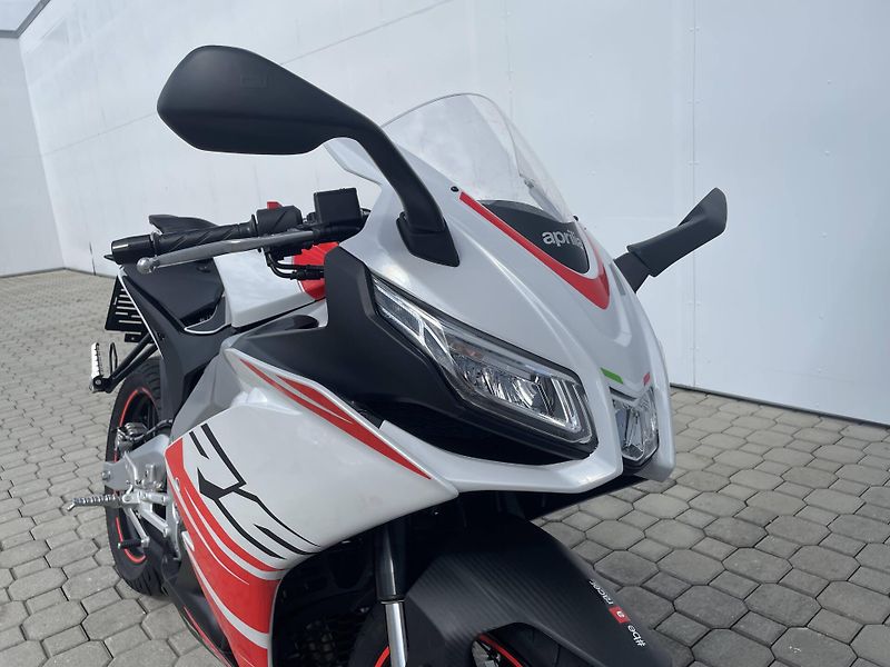 Aprilia (2025) RS 125 EU5+ - fotka 4 z 11