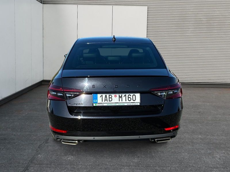 Škoda Superb (2024) SPORTLINE 2.0TSI 206kW DSG 4x4 - fotka 5 z 11