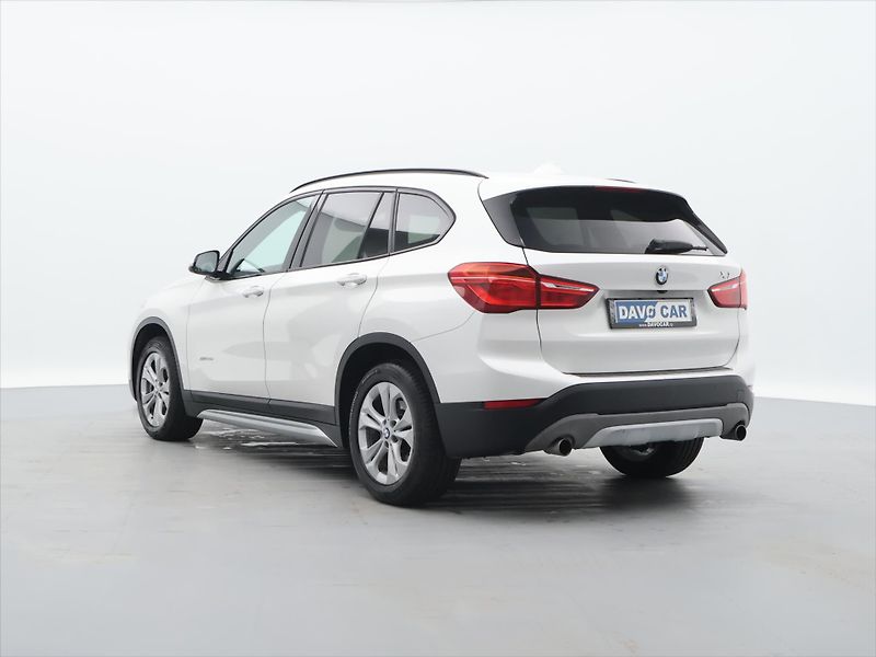 BMW X1 2.0 20d 140kW xDrive Aut. CZ - fotka 4 z 26