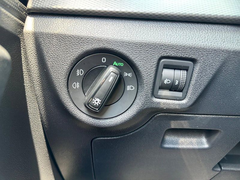 Škoda Scala (2023) 1.0 TSI 81kW Ambition - fotka 9 z 23