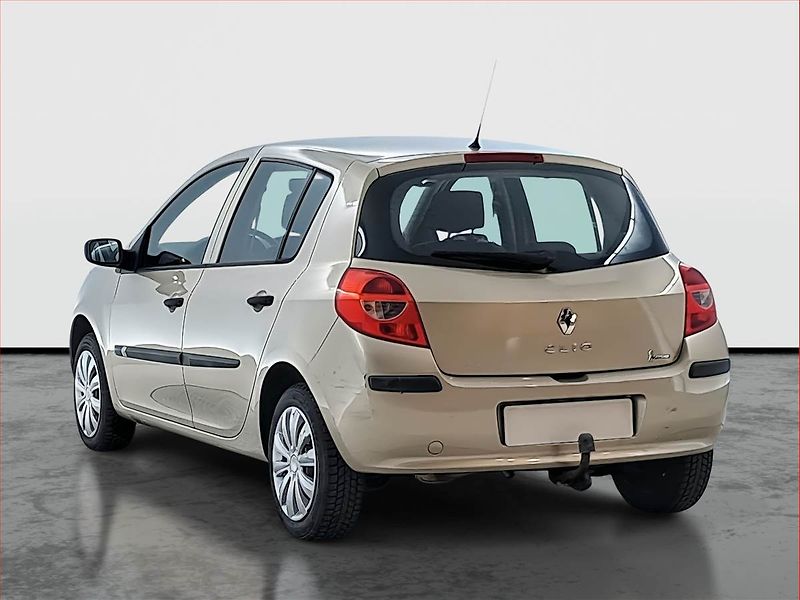 Renault Clio (2007) 1.2 16V , Serv.kniha - fotka 4 z 14
