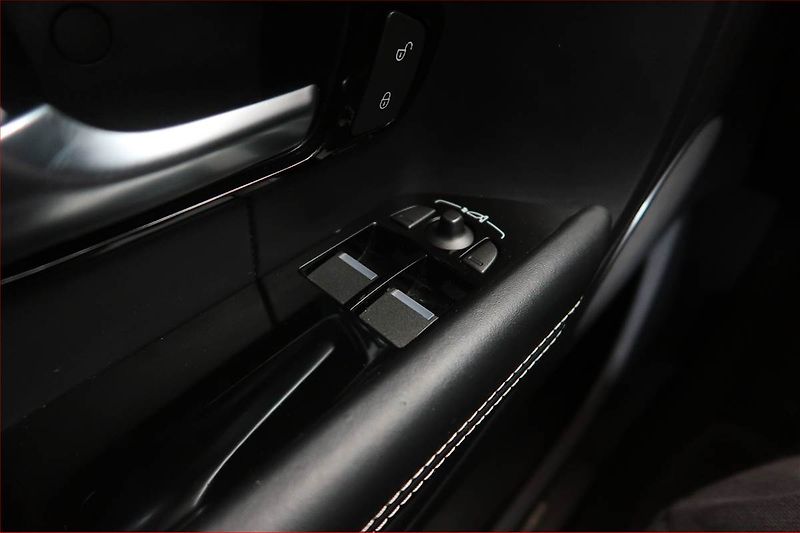 Land Rover Range Rover Evoque (2013) eD4, 4X4, Automat, Kůže - fotka 20 z 20