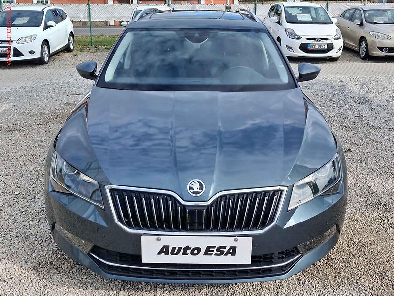 Škoda Superb (2019) 2.0 TSi 4x4, Style, DSG, - fotka 2 z 27