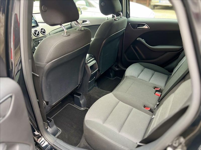 Mercedes-Benz Třídy B 180 CDI / 7G-DCT - fotka 13 z 41