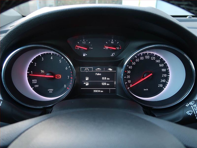 Opel Astra (2020) 1.2 Turbo, Serv.kniha - fotka 11 z 16
