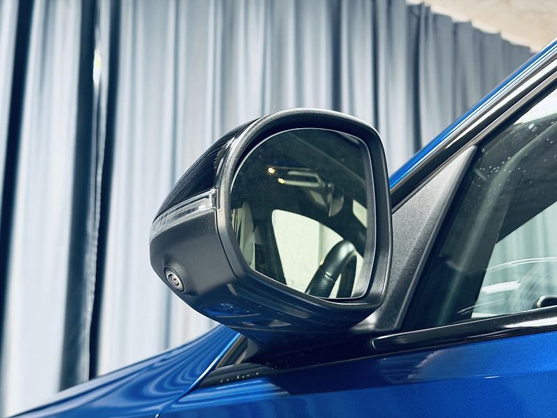 Mercedes-Benz Třídy C (2022) 200*AMG*ZÁRUKA*TAŽNÉ*NAPPA - fotka 11 z 42