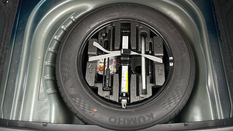 Škoda Octavia 2.0 TDI DSG 4x4 Scout Combi - fotka 20 z 28